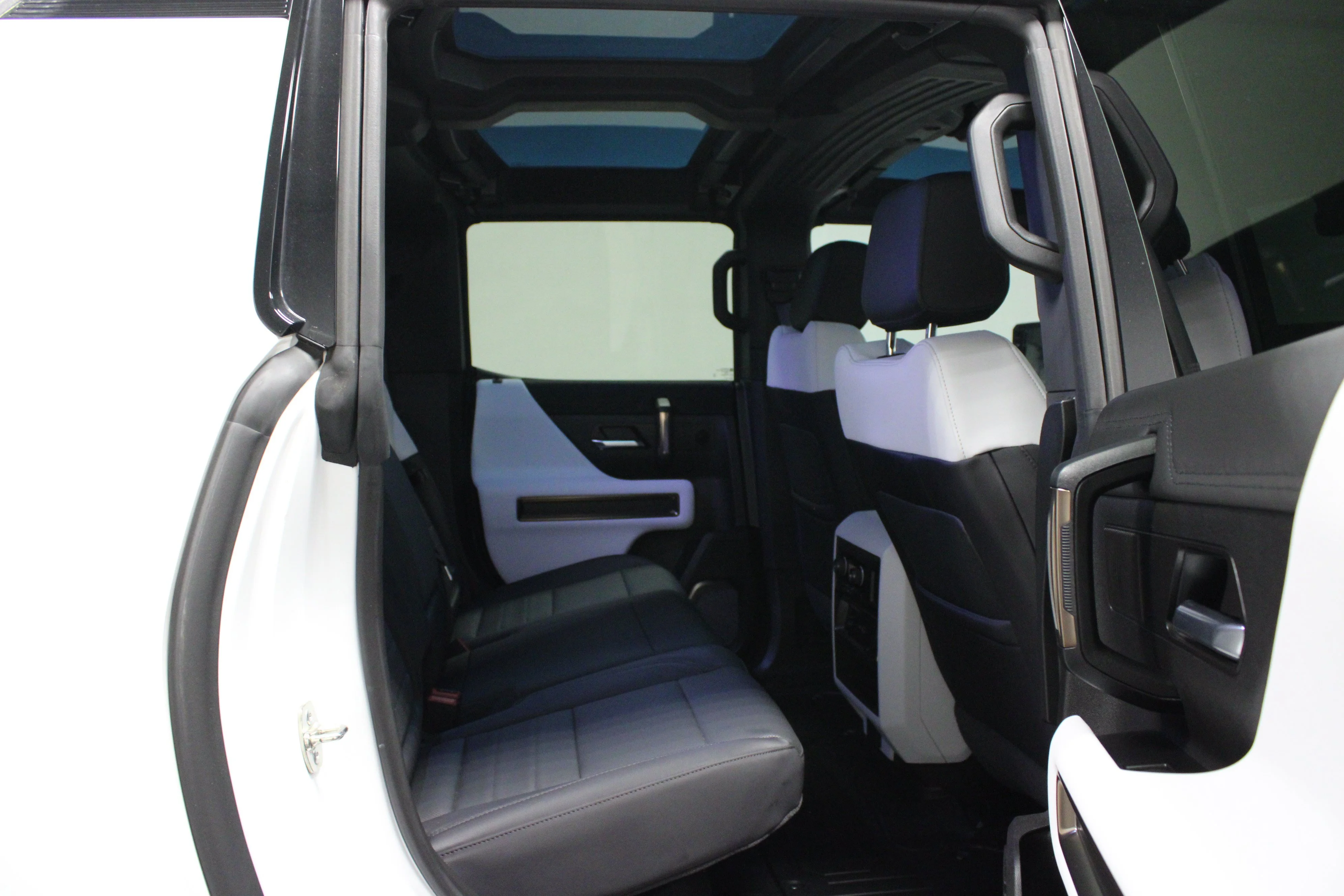 Used 2025 Interstellar White GMC 3X image 15