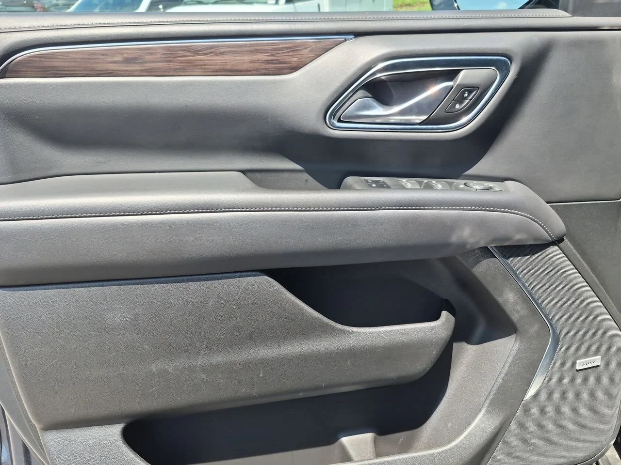 Used 2021 SHADOW GRAY METALLIC Chevrolet LT image 23