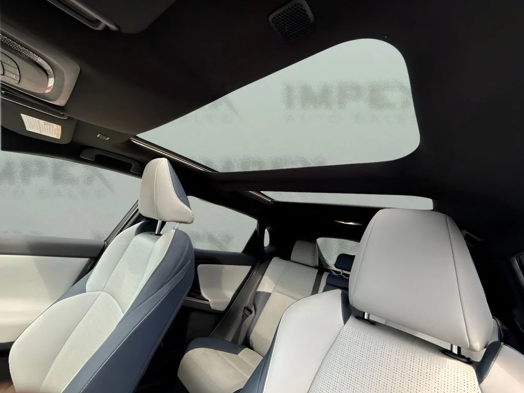 Used 2023 White Subaru Touring image 7