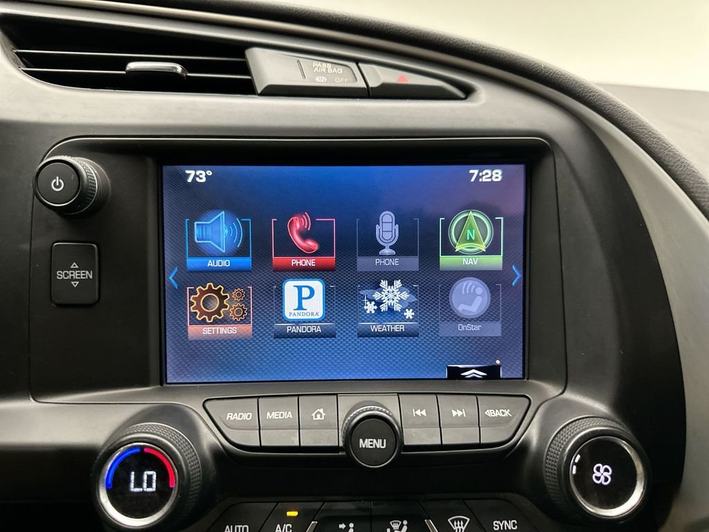 Used 2014 Arctic White Chevrolet Base image 23