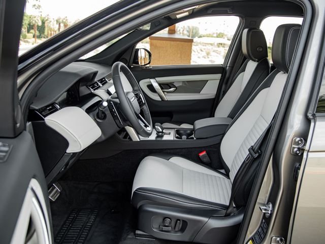 New 2024 Silicon Silver Land Rover SE image 14