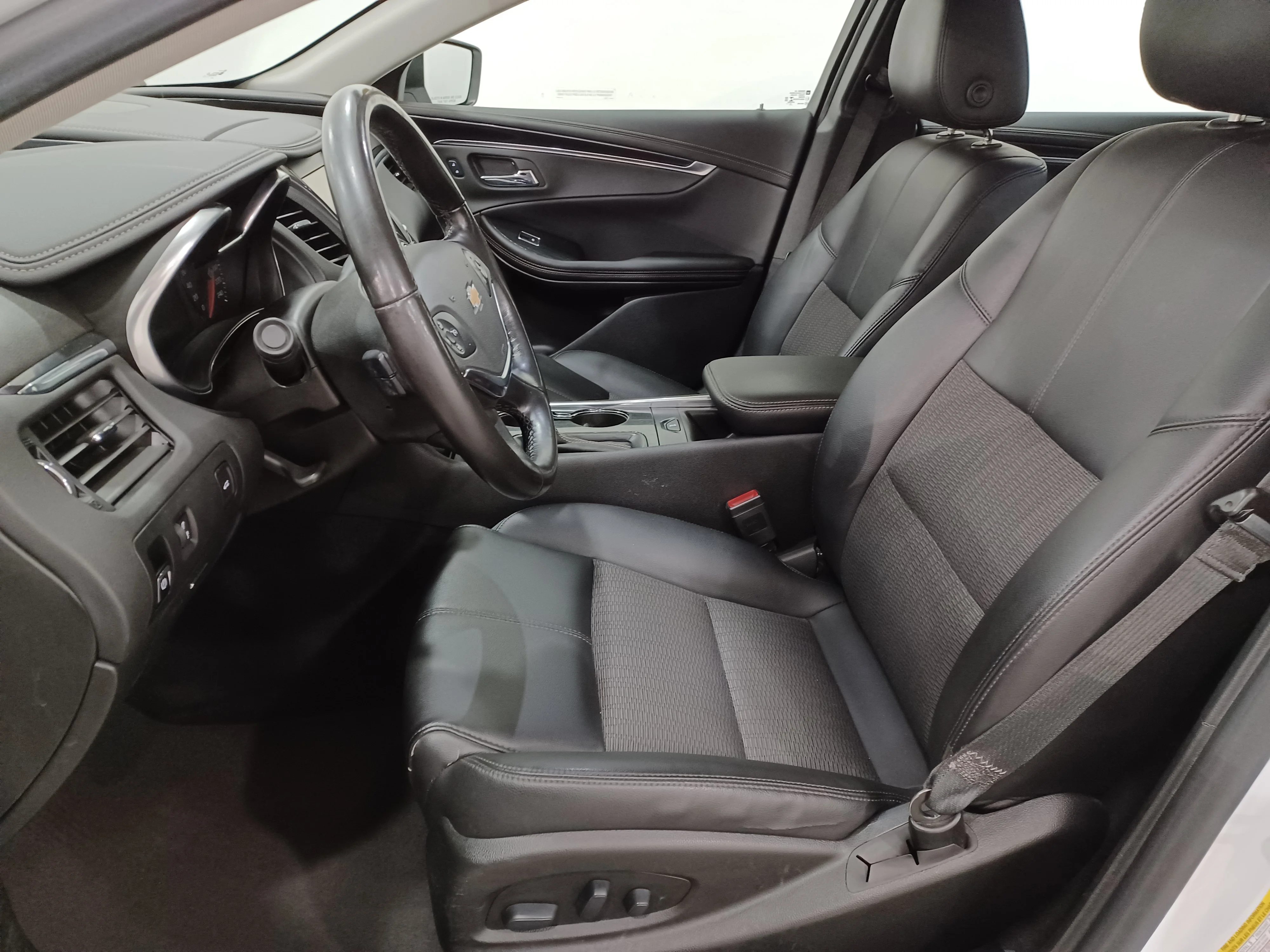 Used 2019 Summit White Chevrolet 1LT*Great First Car! | Remote Start | Premium Power Seats | CarPlay | Park Assist image 10
