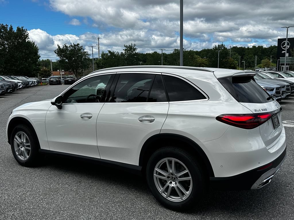 New 2026 Polar White Mercedes-Benz GLC 300 image 44