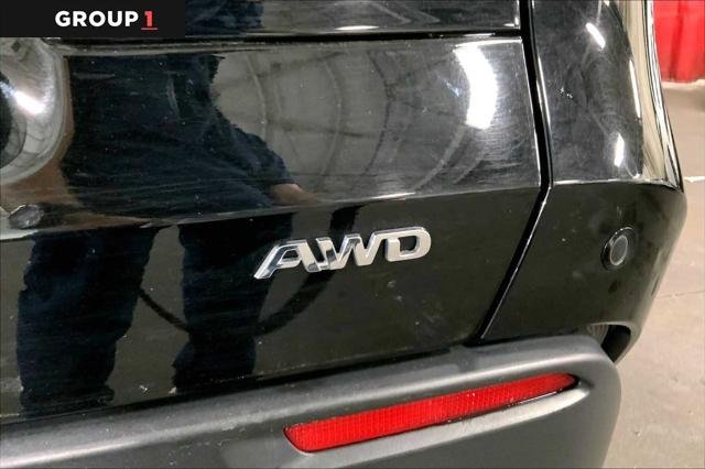 Certified Used 2024 BLACK Toyota  image 9