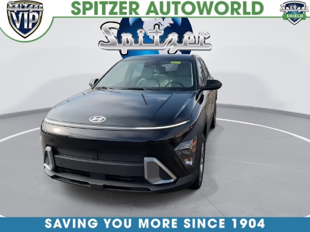 Used 2026 Black Hyundai SE image 6