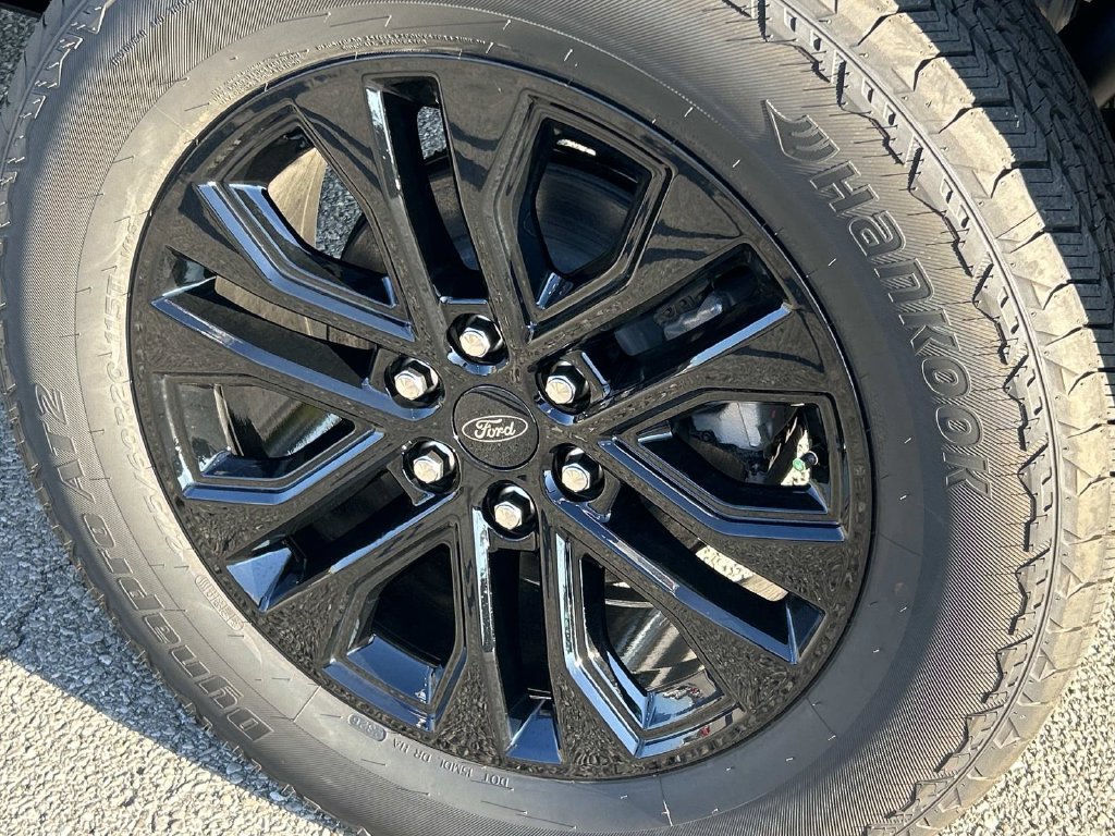 New 2026 Agate Black Metallic Ford Lariat® image 12