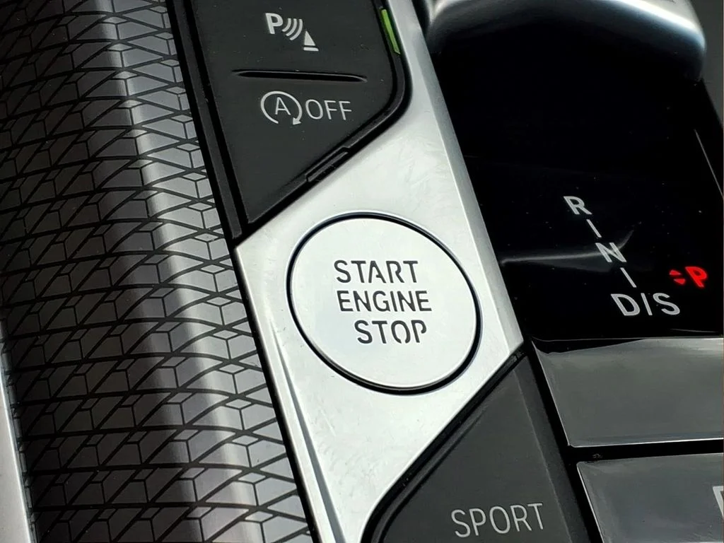 Used 2025 Gray BMW 330i image 9