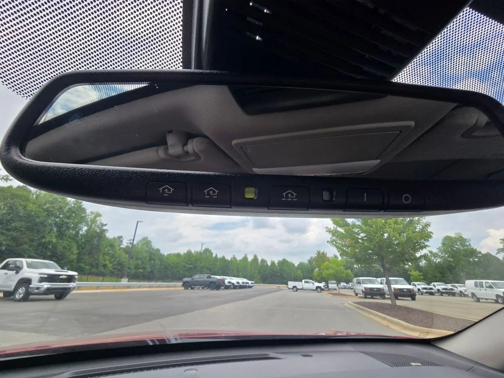 Used 2019 Red Nissan 2.5 SL image 35