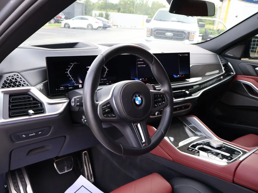 Used 2026 Gray BMW M60i image 19