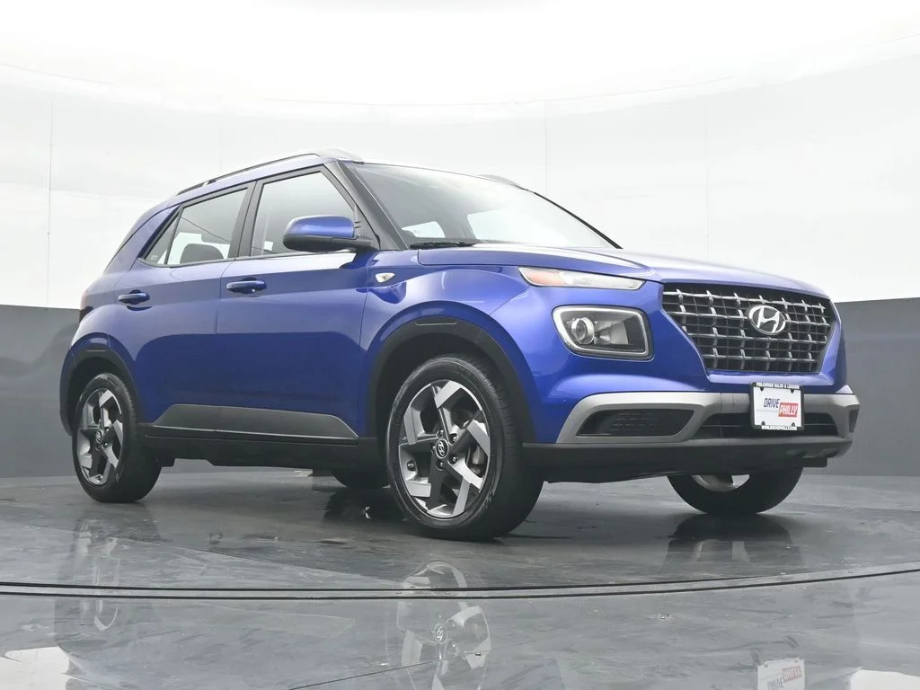 Used 2025 Blue Hyundai SEL image 33