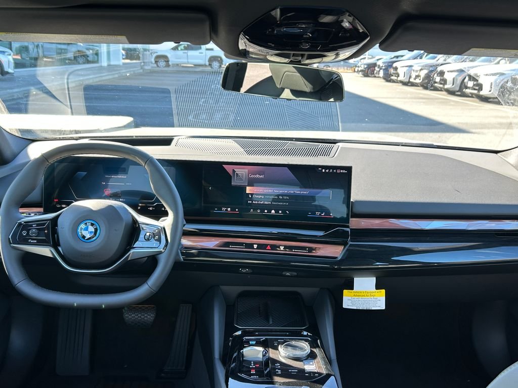 New 2027 Dark Graphite Metallic BMW eDrive40 image 31
