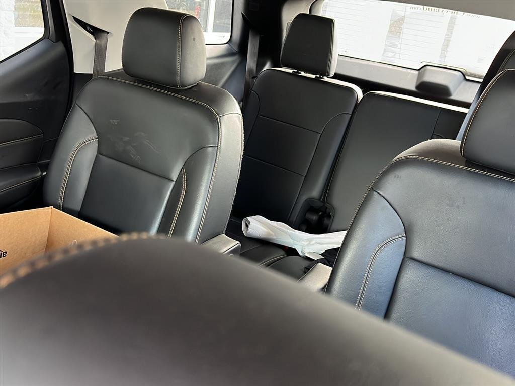 2021 Chevrolet Traverse Leather photo 4