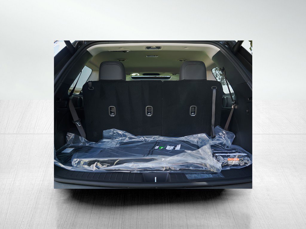 New 2026 Titan Green Hyundai SEL Premium 8P AWD image 8