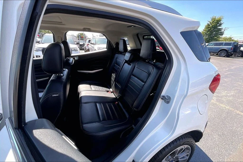 Used 2020 White Ford Titanium image 25