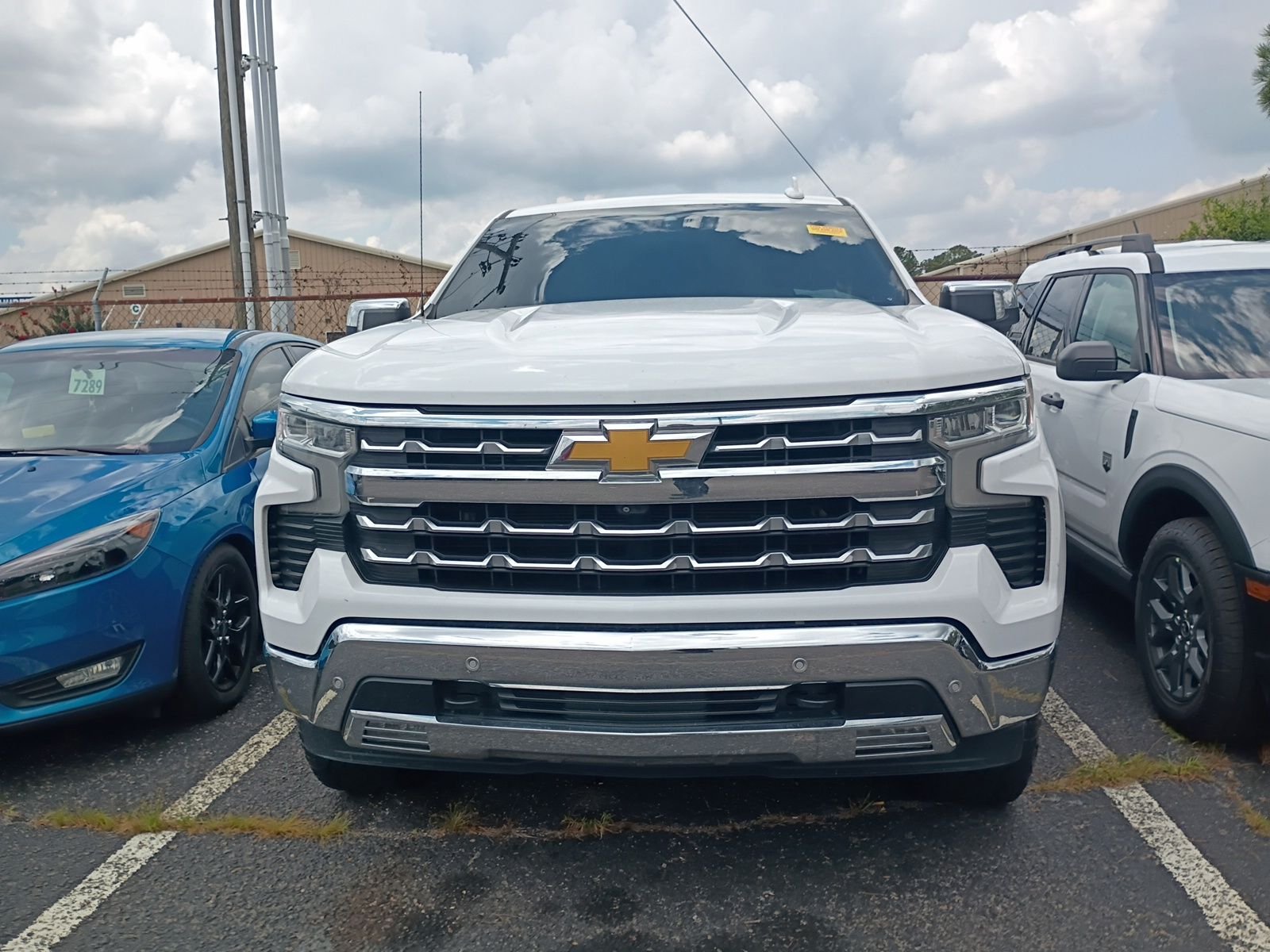 Used 2022 White Chevrolet LTZ image 2