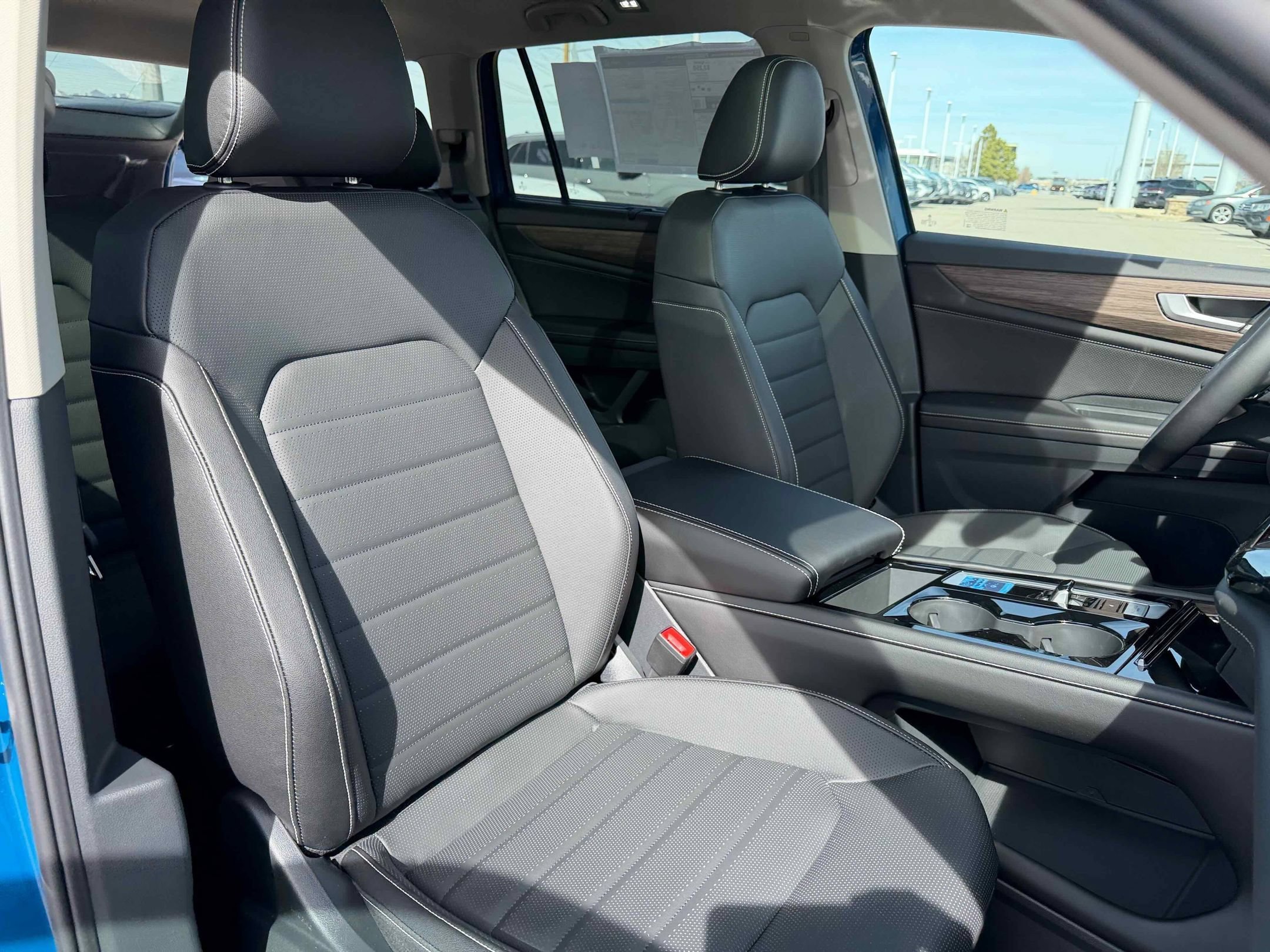 New 2026 Blue Volkswagen 2.0T SEL image 33