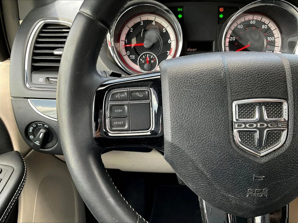 Used 2019 Red Dodge SXT image 13