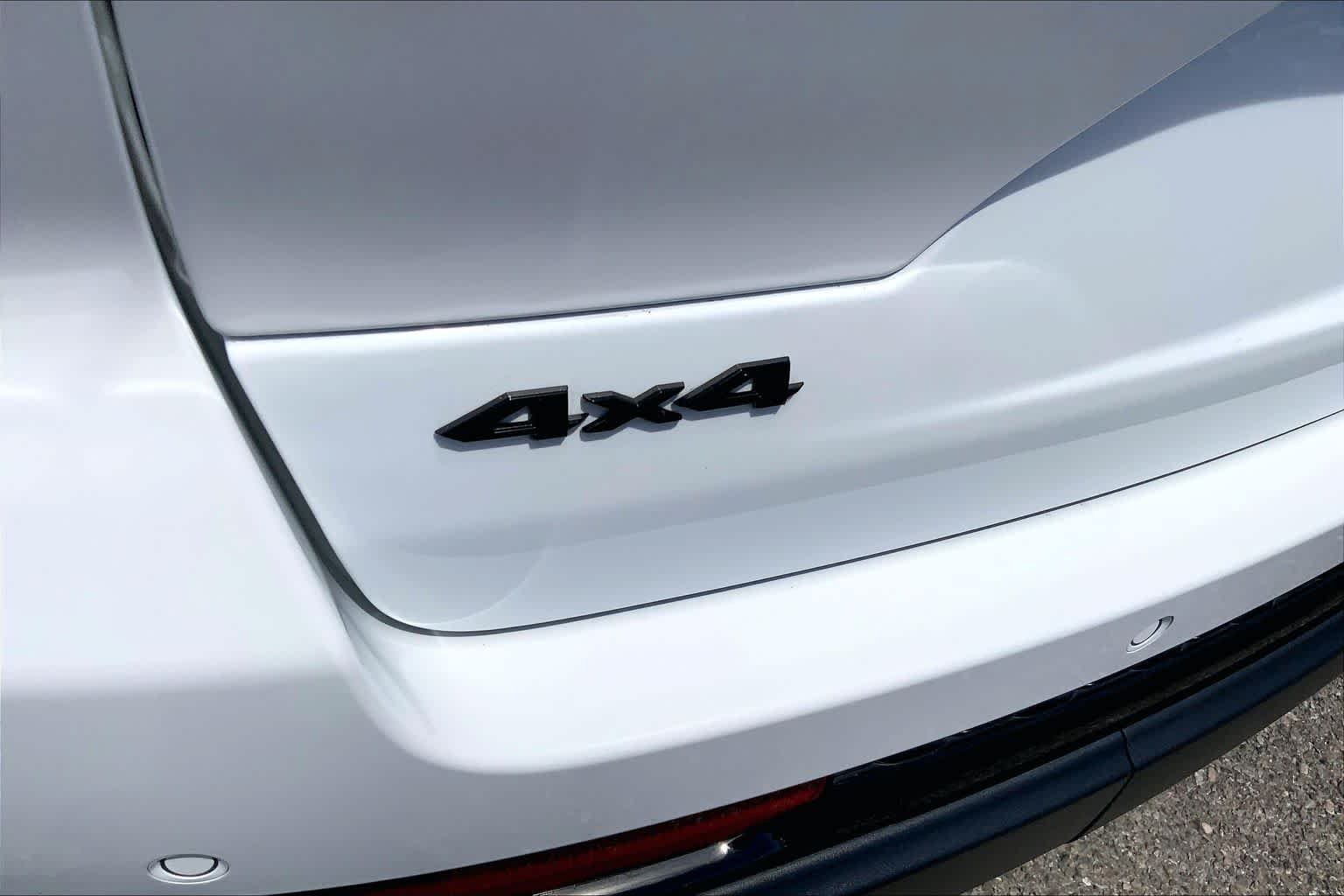 Used 2024 Bright White Clearcoat Jeep Altitude X image 29