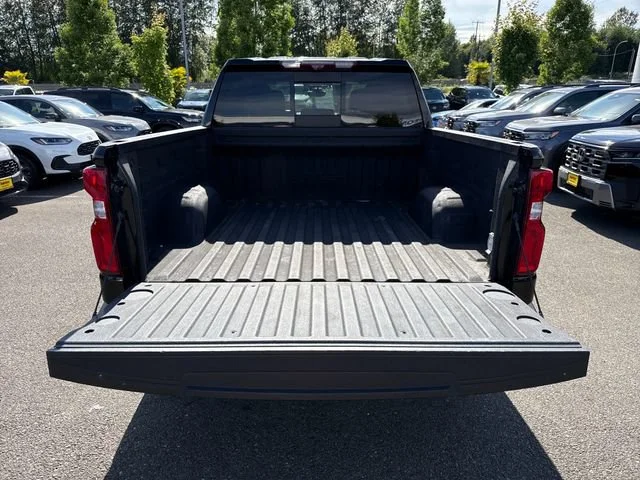 Used 2020 Black Chevrolet High Country image 13