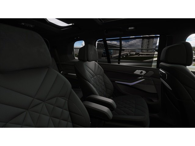 New 2027 White BMW X7 40i image 12