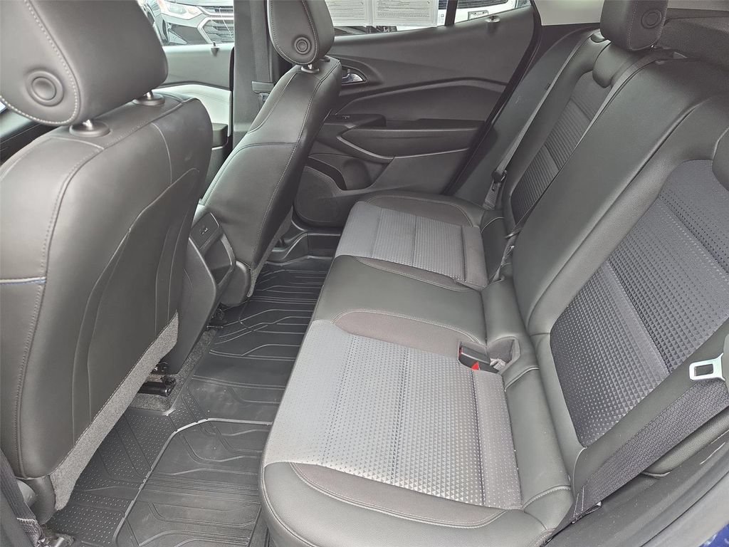 2024 Chevrolet Trax LT - Photo 16