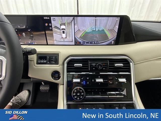 New 2026 Everest White Pearl Tricoat/Super Black Nissan Platinum Reserve image 10