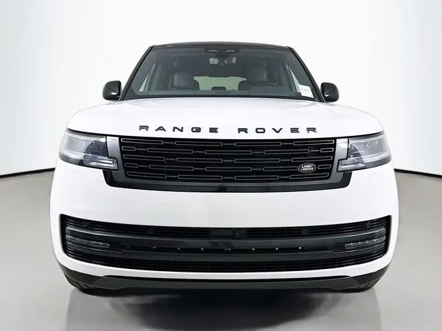 New 2026 Fuji White Land Rover SE image 2