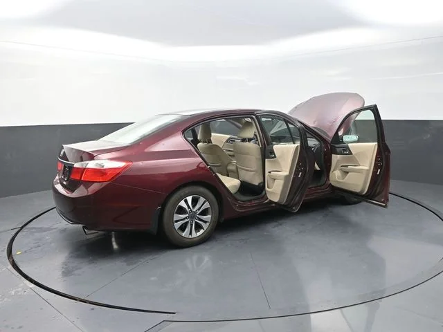 Used 2013  Honda LX image 45