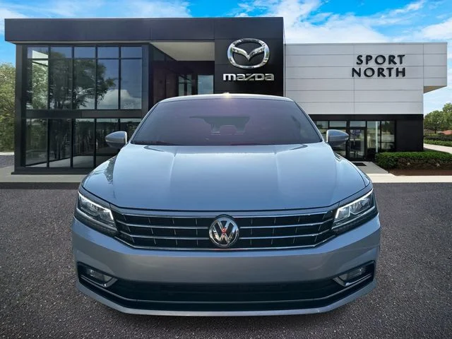 Used 2018 Silver Volkswagen 2.0T SE image 9