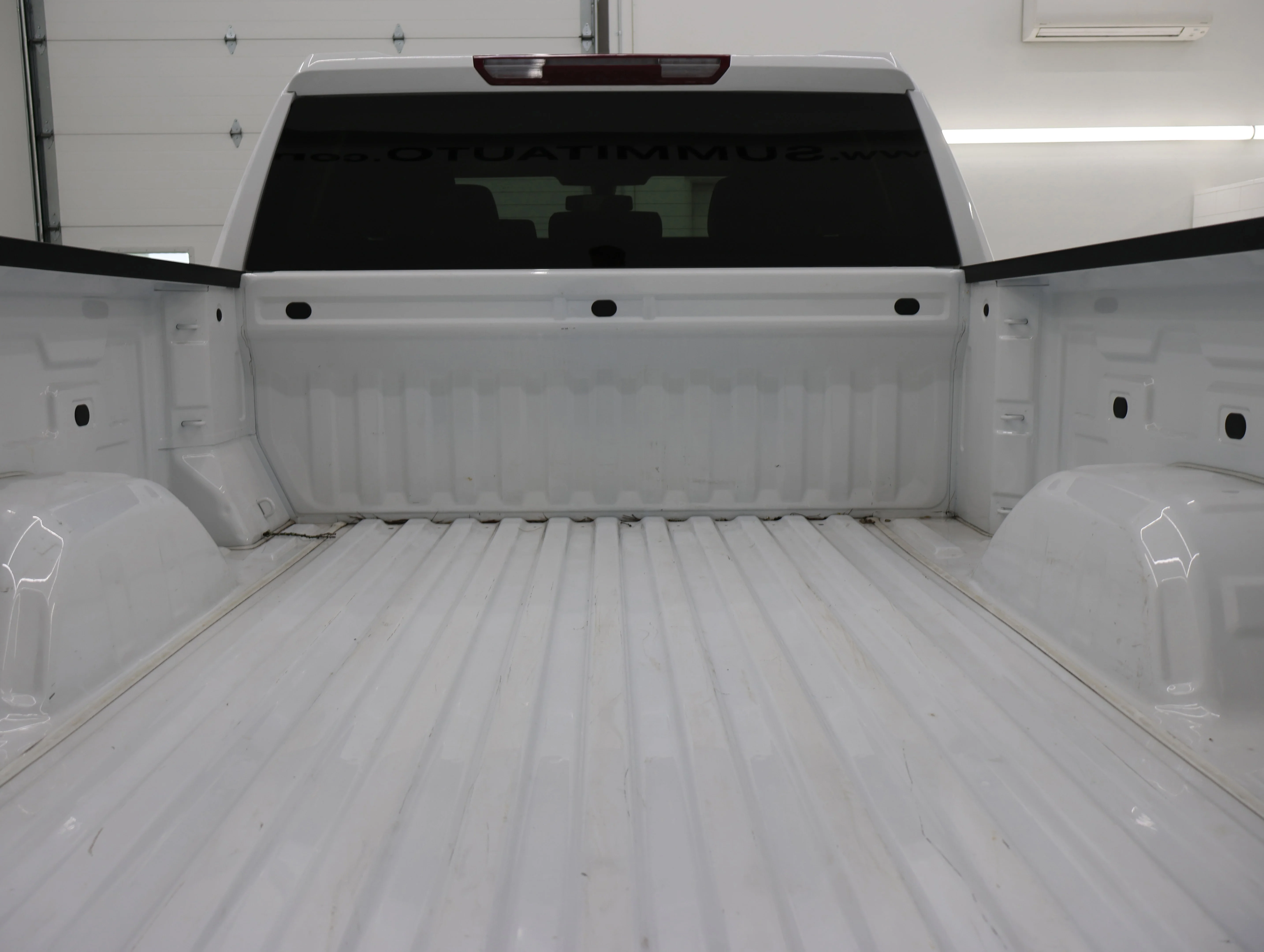 Used 2020 Summit White Chevrolet LT image 28