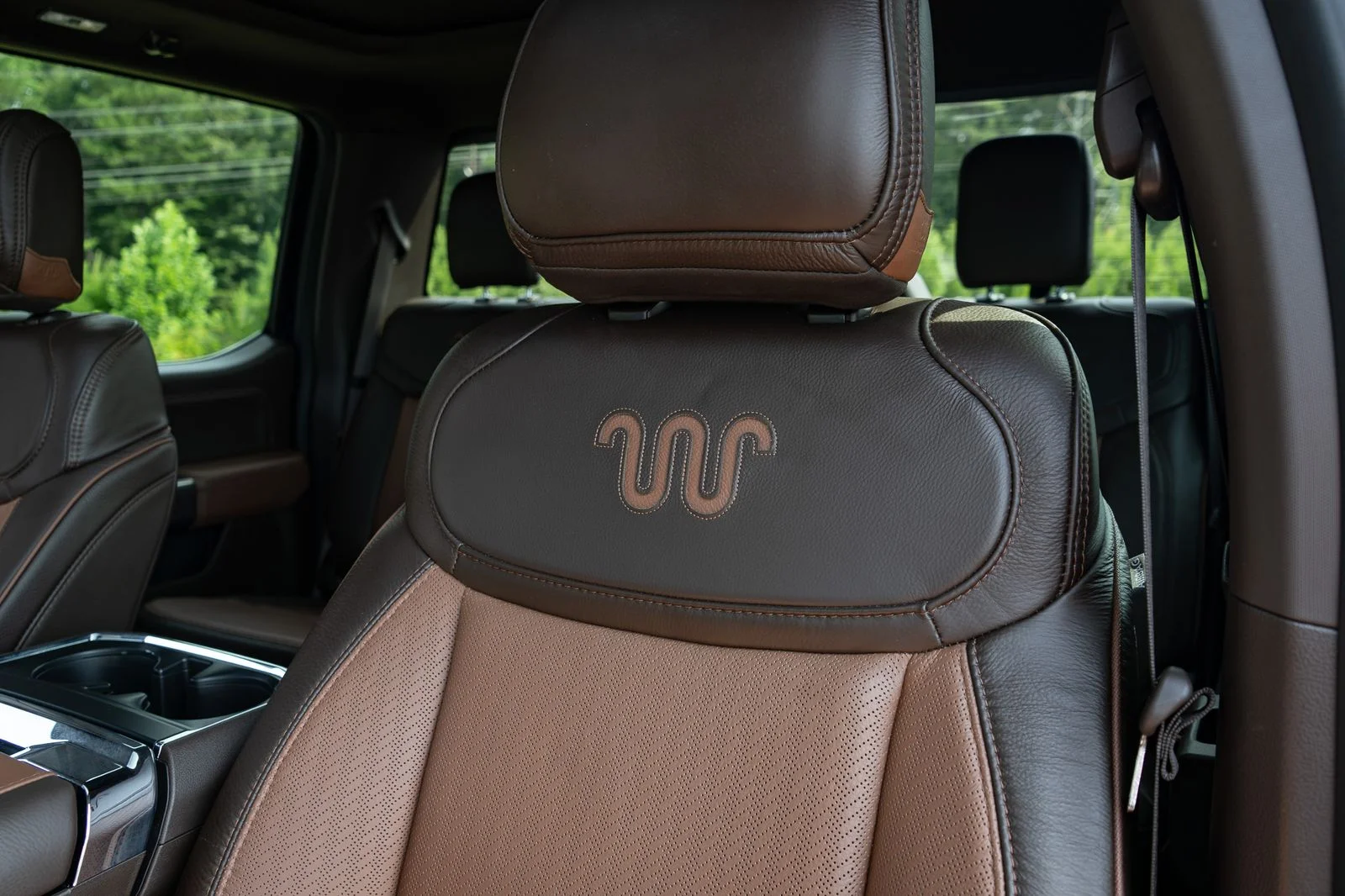 Used 2025 Blue Ford King Ranch image 32
