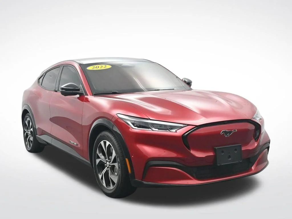 Used 2022 Red Metallic Ford Premium image 3