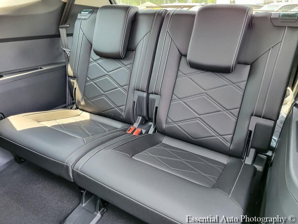 New 2026 Pure Gray Volkswagen 2.0T SE w/Technology image 9
