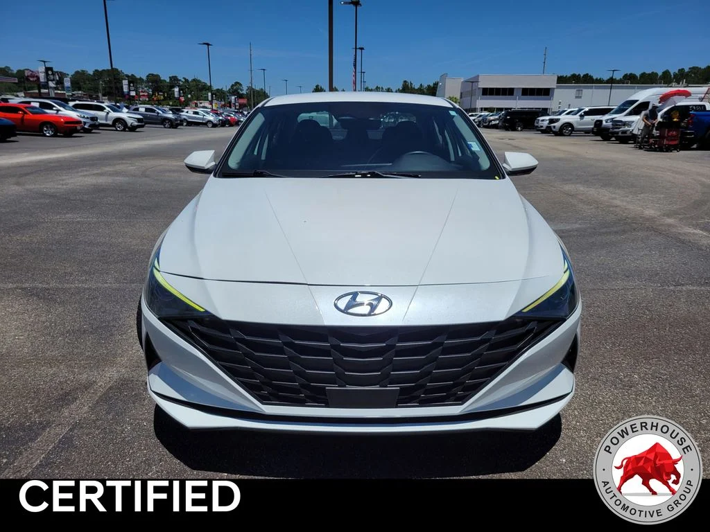 Used 2023 Gray Hyundai SEL image 9