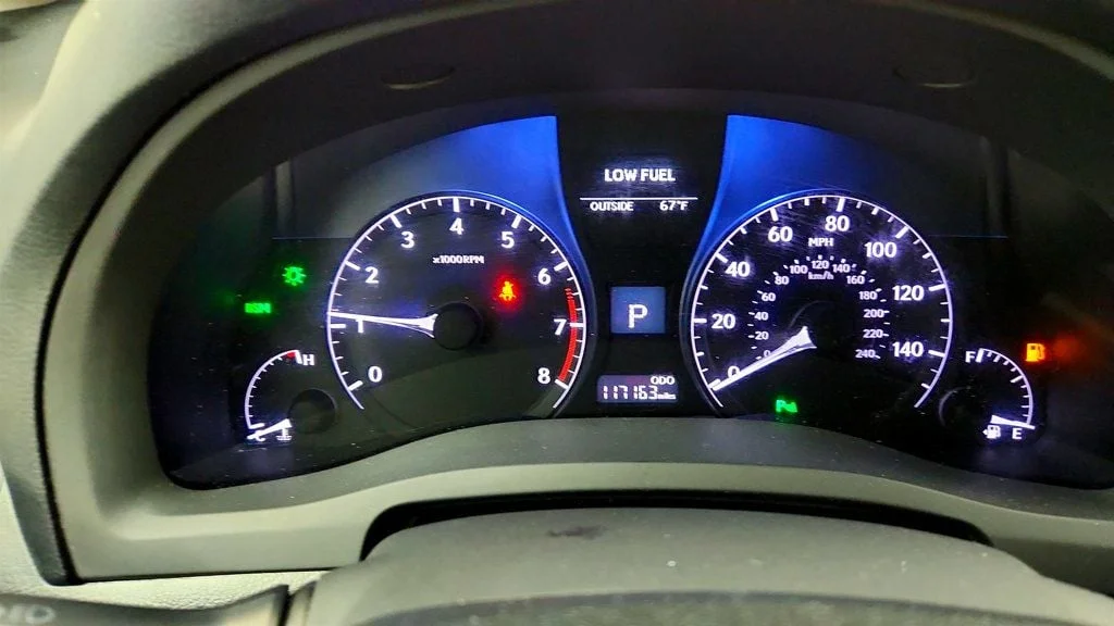 Used 2013 Starfire Pearl Lexus AWD 4dr w/ Navigation, Blind Spot Monitor & Heated/Cooled Seats image 15