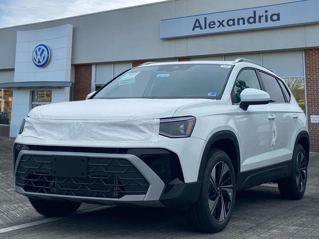 2026 Volkswagen Taos 1.5T SE 4Motion's photo
