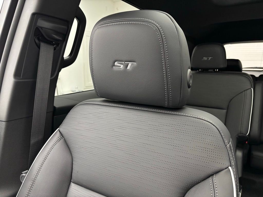 New 2026 Summit White Buick Sport Touring image 38