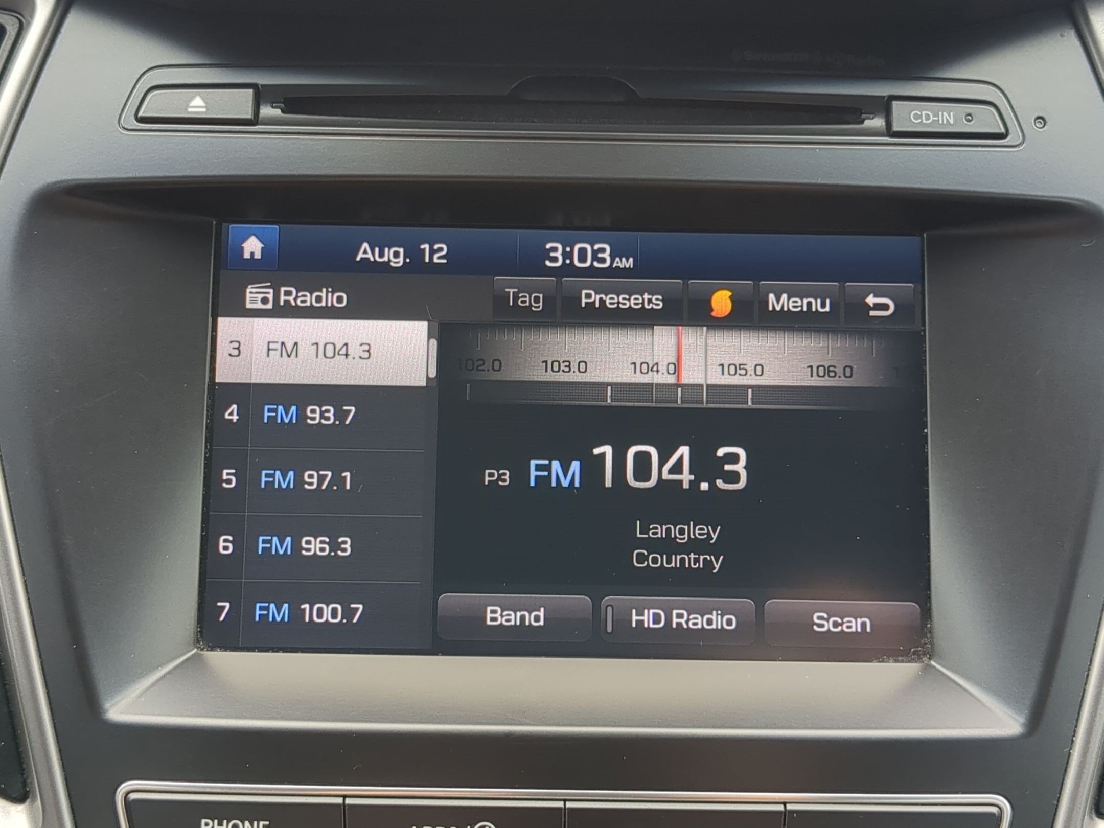 2018 Hyundai Santa Fe SE - Photo 23