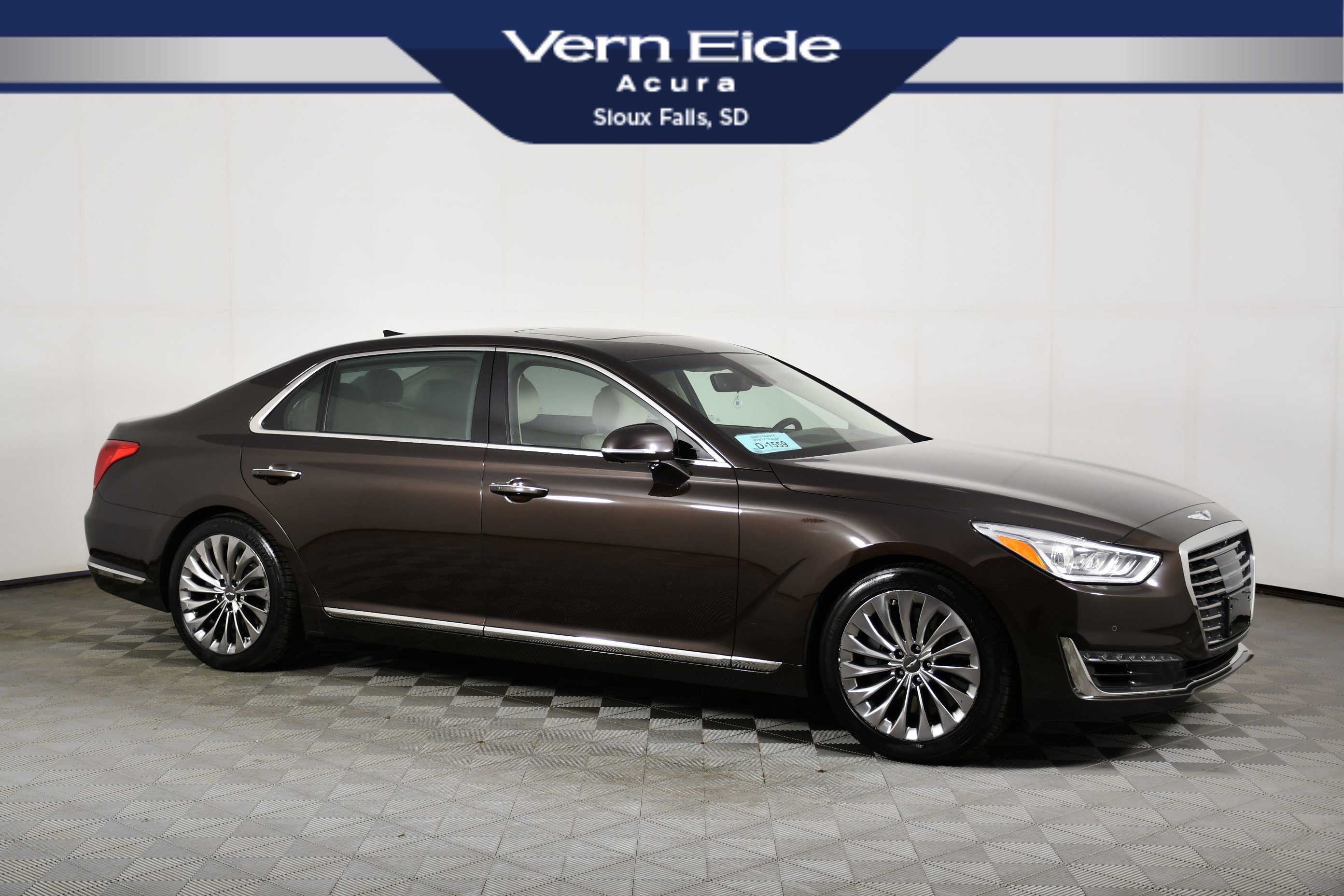 2019 Genesis G90 5.0 Ultimate AWD's photo