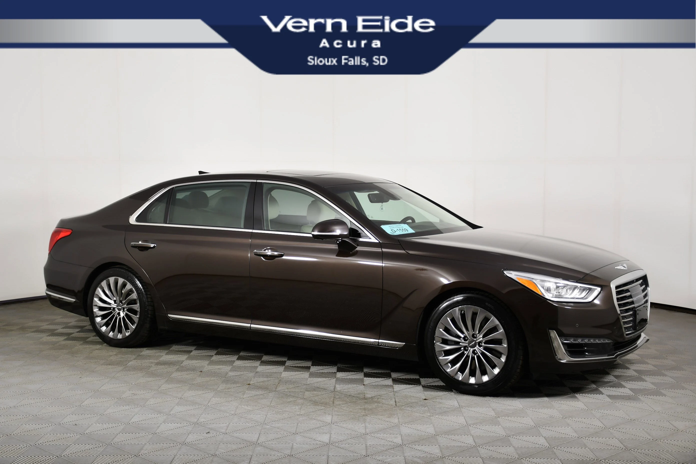 2019 Genesis G90 5.0 Ultimate AWD's photo