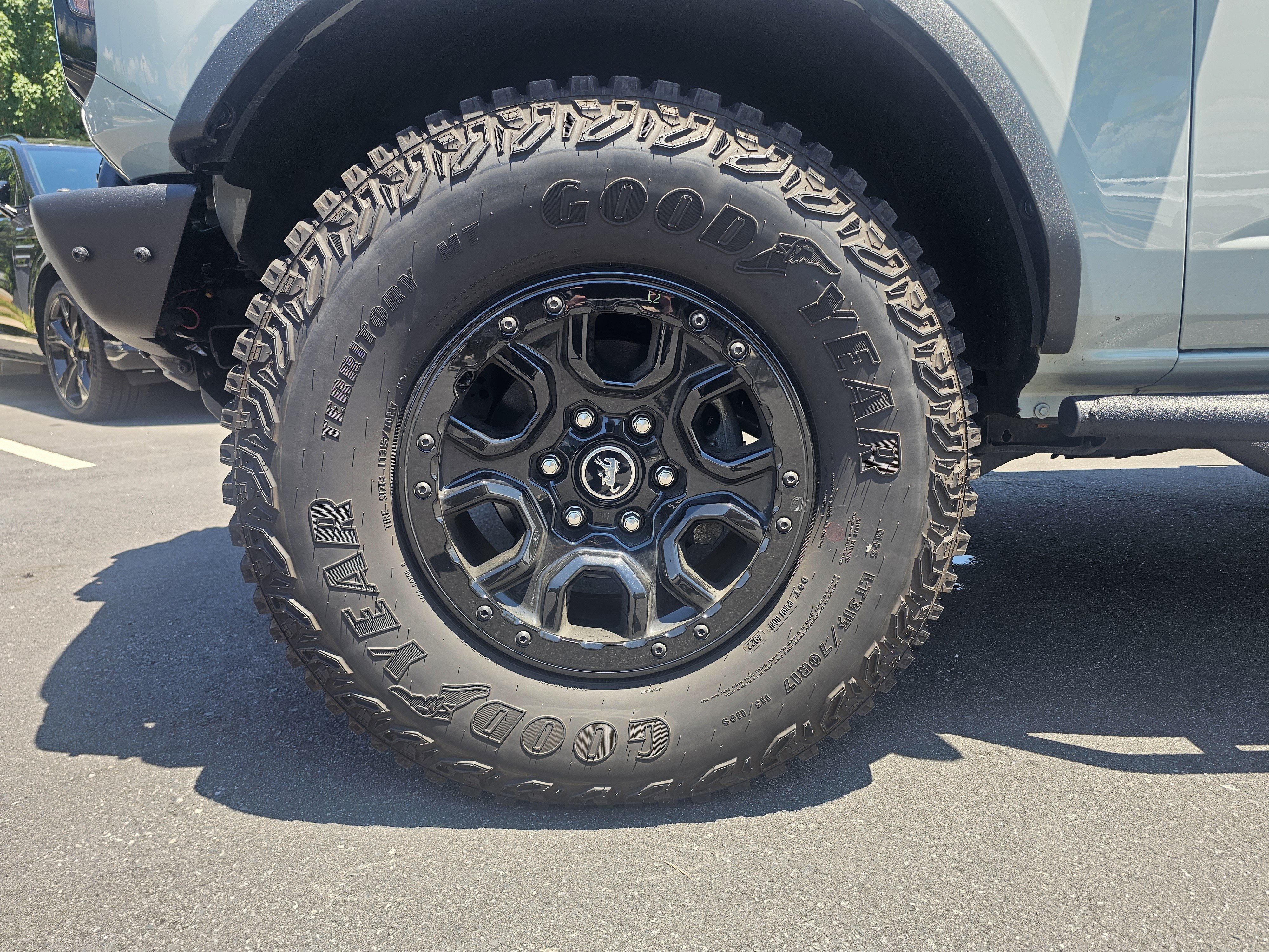 Used 2023 Cactus Gray Ford Wildtrak image 10