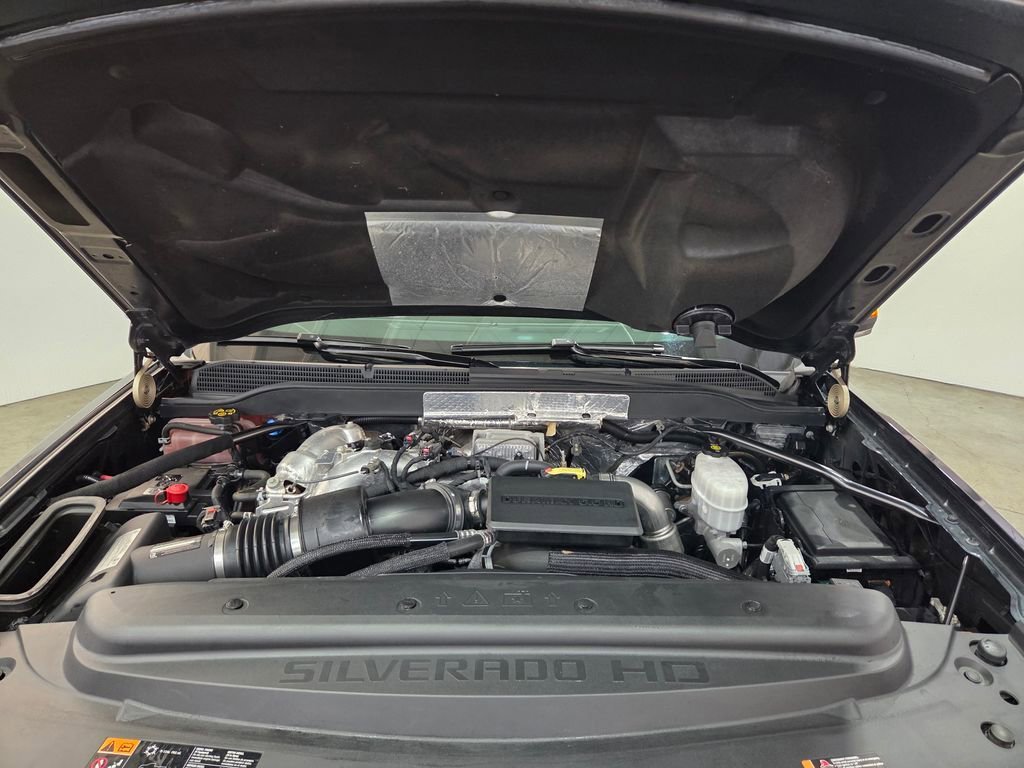 Used 2018 GRAPHITE METALLIC Chevrolet High Country image 6