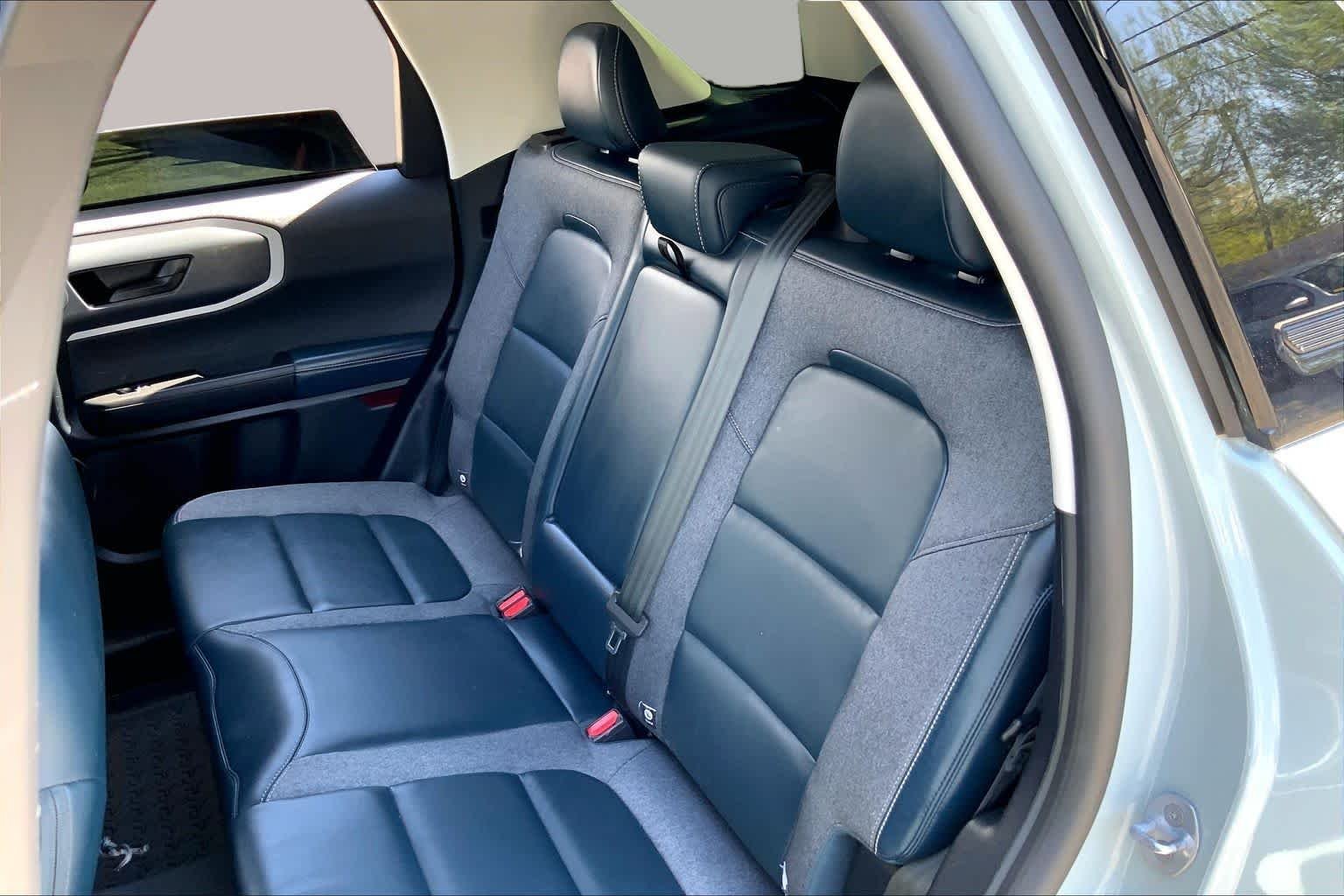 Used 2022 Cactus Grey Ford Outer Banks image 18
