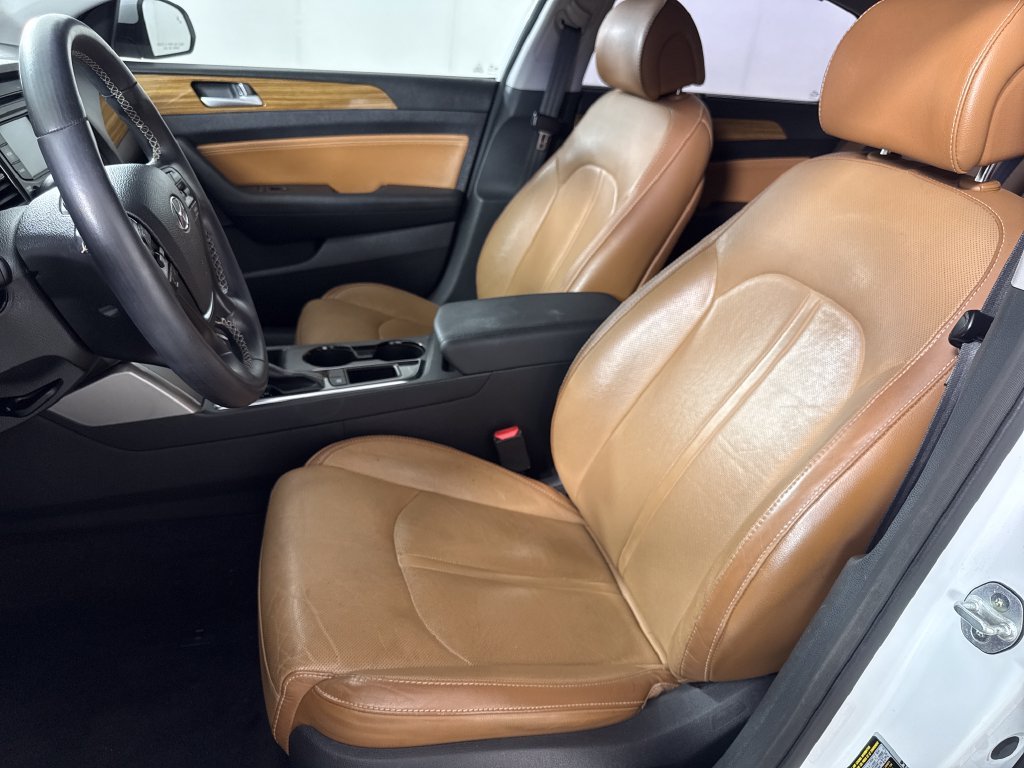 Used 2015 White Hyundai Limited image 11