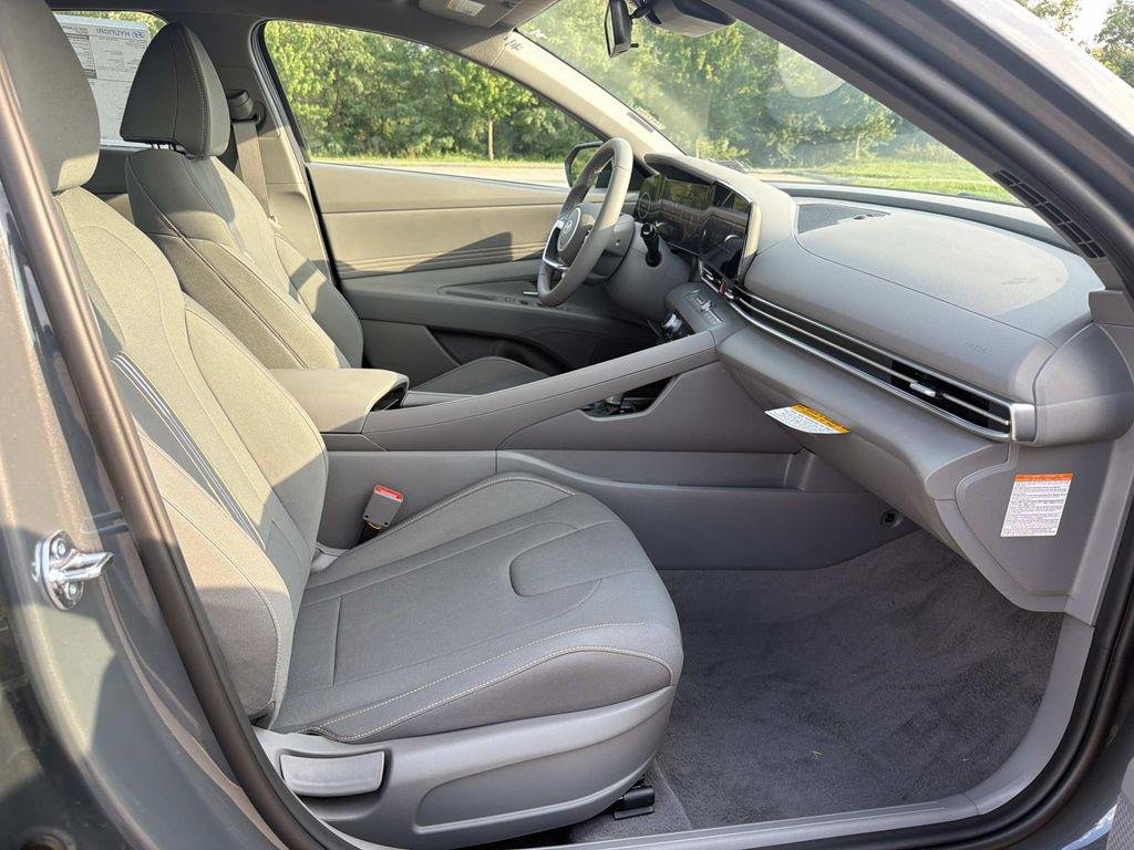 New 2026 Gray Hyundai SEL Sport image 26