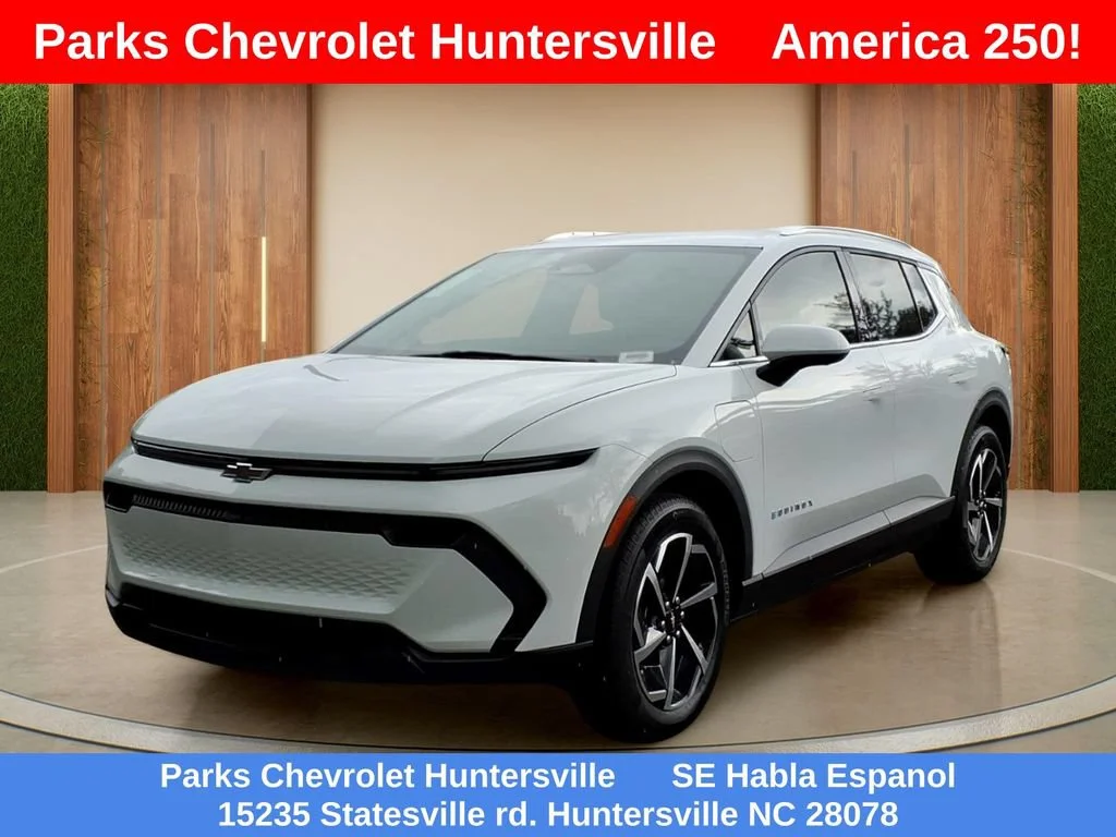 New 2026 Summit White Chevrolet LT image 27