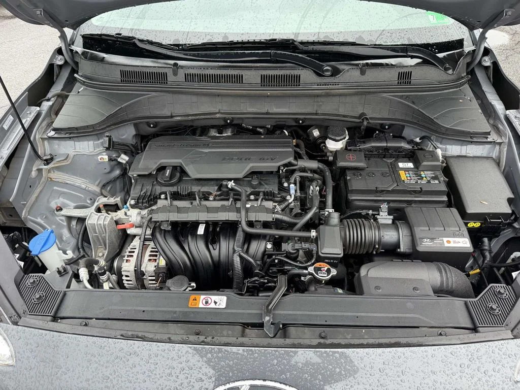 Used 2023 Gray Hyundai SEL image 12