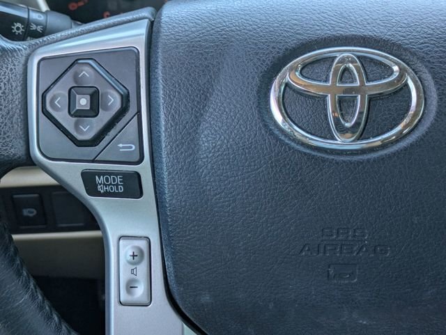 Used 2016  Toyota SR5 image 18