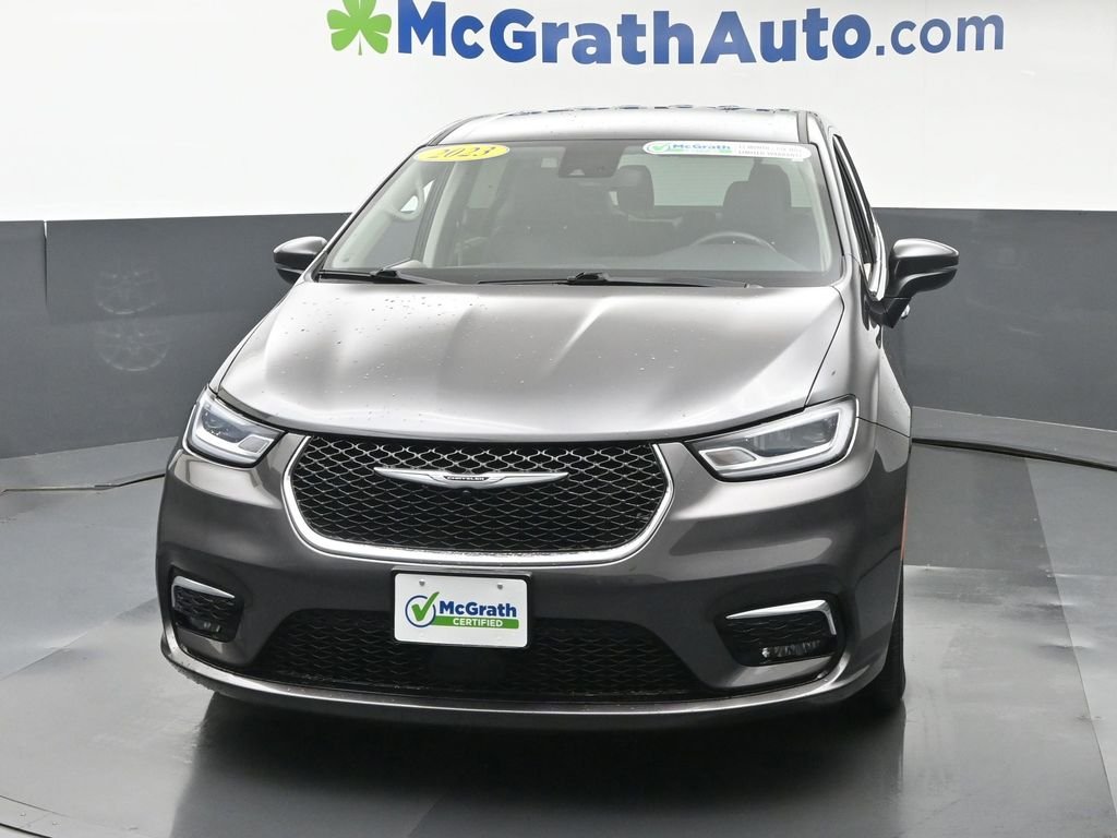 Used 2023 Gray Chrysler Touring L image 6