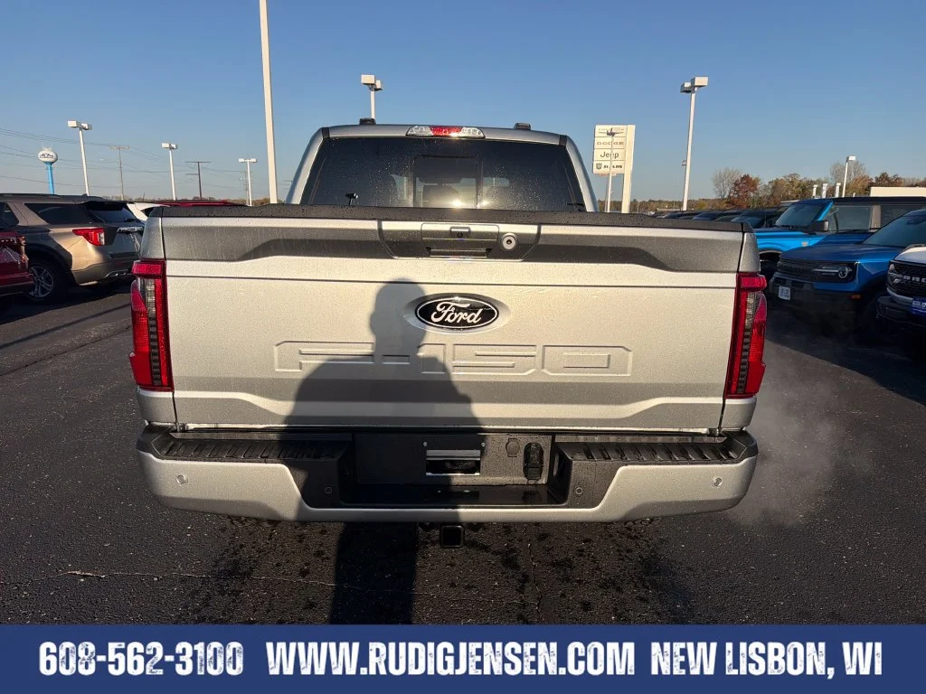 New 2026 Iconic Silver Metallic Ford XLT image 4